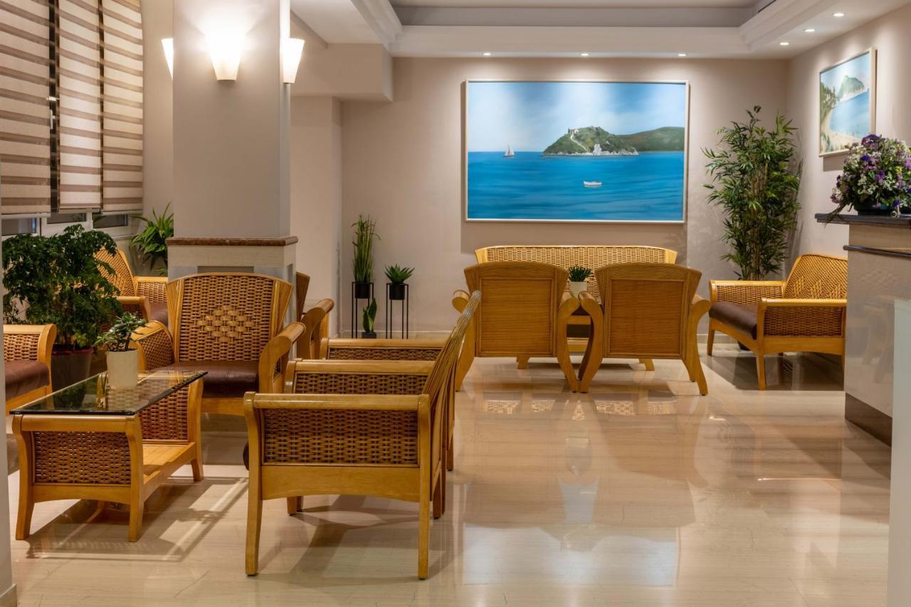 Hotel Serenity Tolo Bagian luar foto