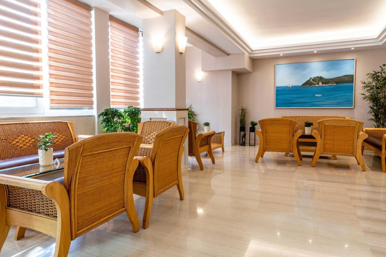 Hotel Serenity Tolo Bagian luar foto