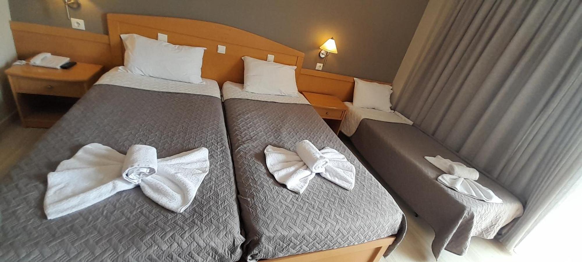 Hotel Serenity Tolo Bagian luar foto